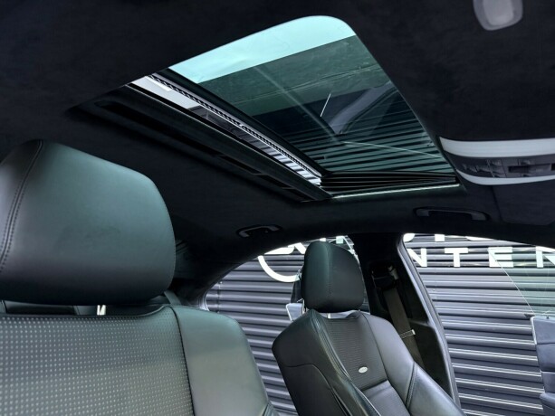 mercedes-benz-cls63-bensin-2011-big-47
