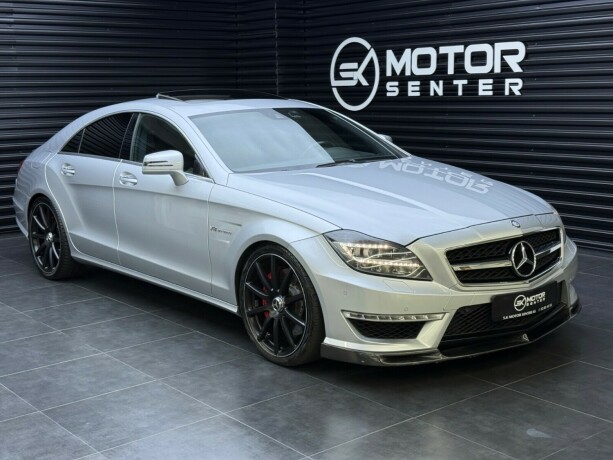 mercedes-benz-cls63-bensin-2011-big-1