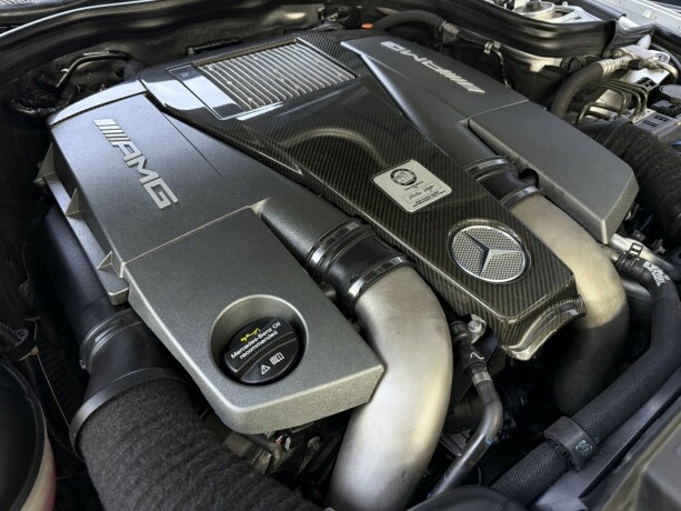 mercedes-benz-cls63-bensin-2011-big-18