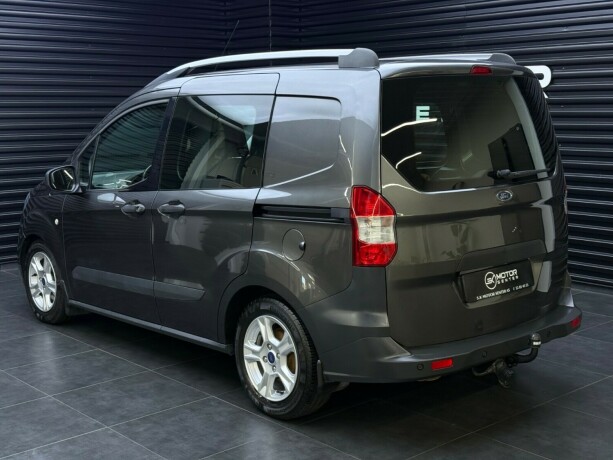ford-transit-courier-diesel-2019-big-1