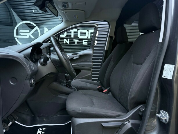 ford-transit-courier-diesel-2019-big-20