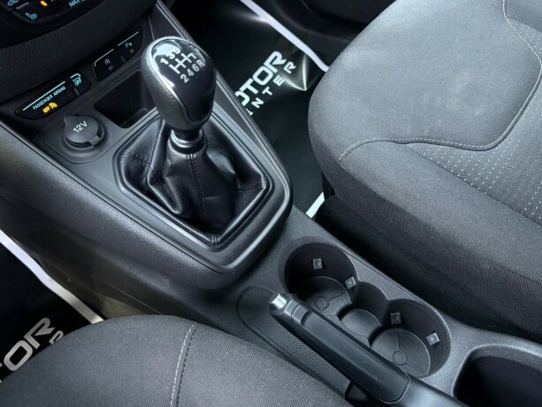 ford-transit-courier-diesel-2019-big-18