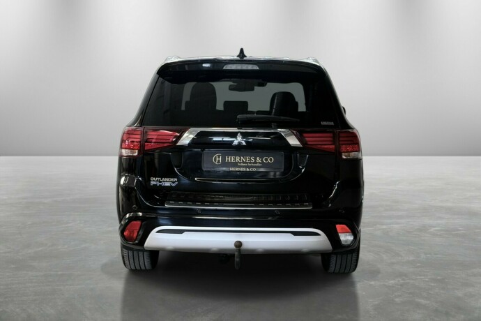 mitsubishi-outlander-elektrisitetbensin-2020-big-7