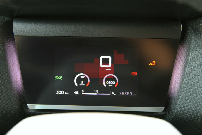 citroen-c4-bensin-2021-big-16