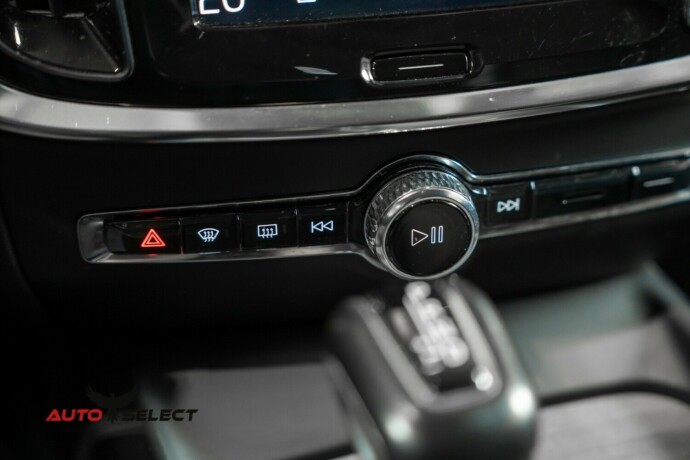 volvo-v60-cross-country-diesel-2020-big-37