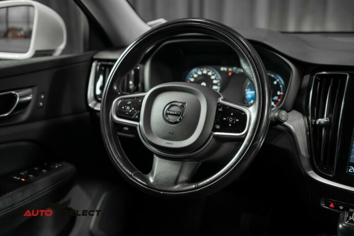 volvo-v60-cross-country-diesel-2020-big-27