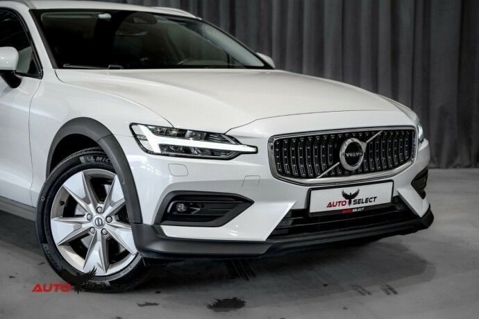 volvo-v60-cross-country-diesel-2020-big-1