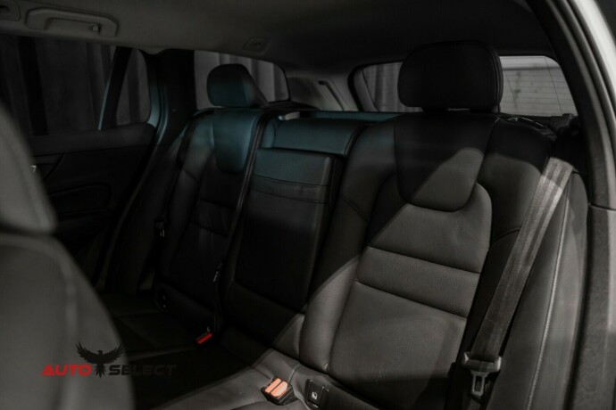 volvo-v60-cross-country-diesel-2020-big-18