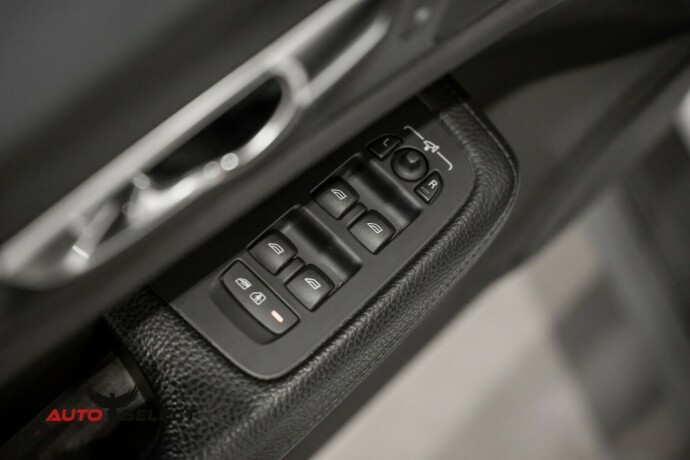 volvo-v60-cross-country-diesel-2020-big-24