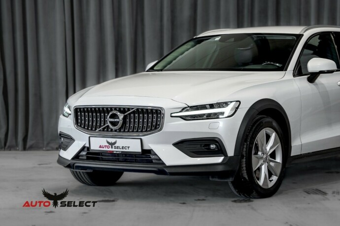 volvo-v60-cross-country-diesel-2020-big-6