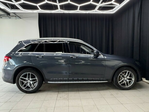 mercedes-benz-glc-diesel-2016-big-12