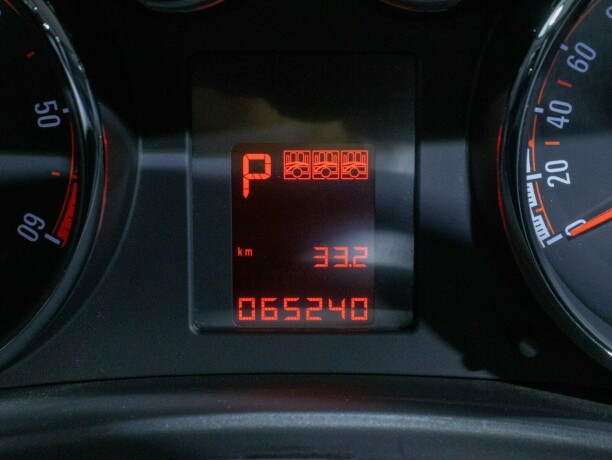 opel-meriva-diesel-2011-big-23