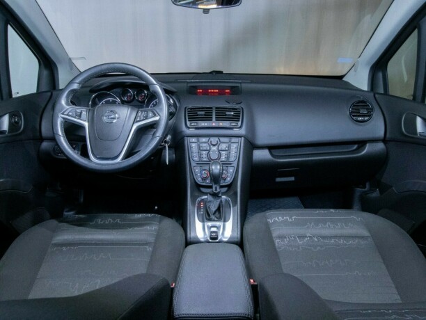 opel-meriva-diesel-2011-big-33