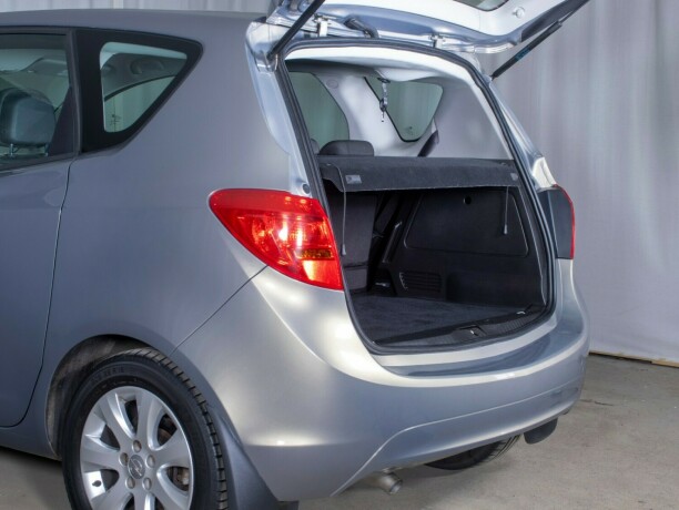 opel-meriva-diesel-2011-big-9