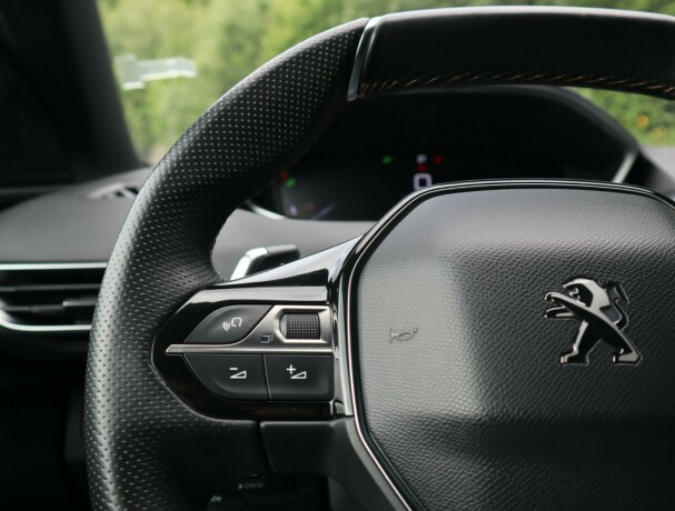 peugeot-3008-diesel-2017-big-16