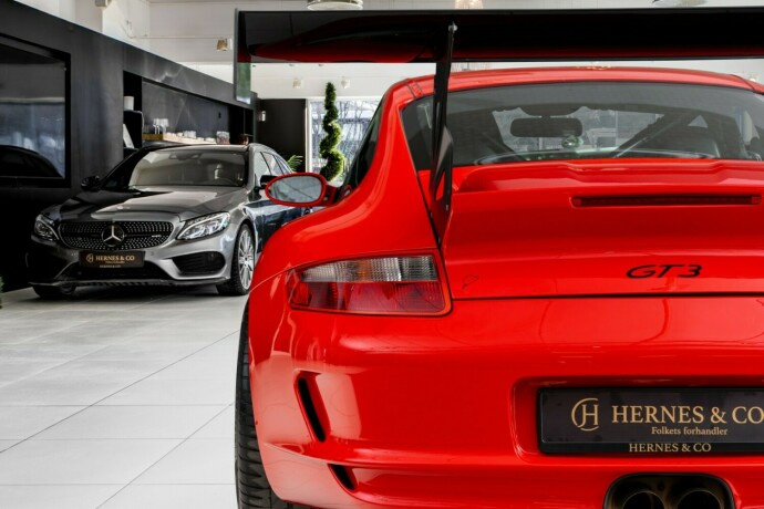 porsche-911-bensin-2007-big-15
