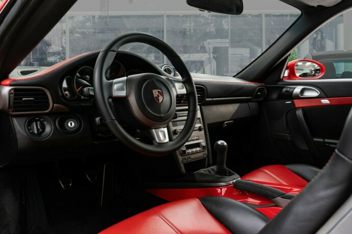 porsche-911-bensin-2007-big-52