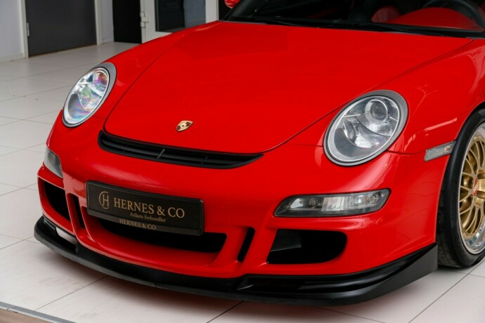 porsche-911-bensin-2007-big-1