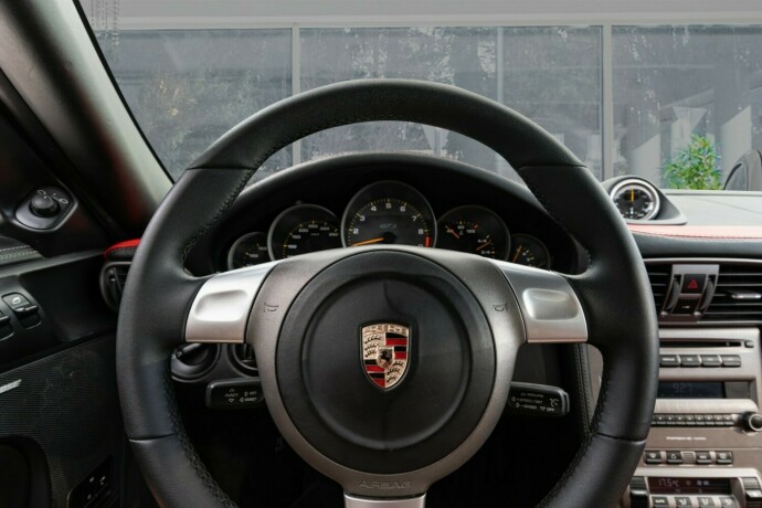 porsche-911-bensin-2007-big-39