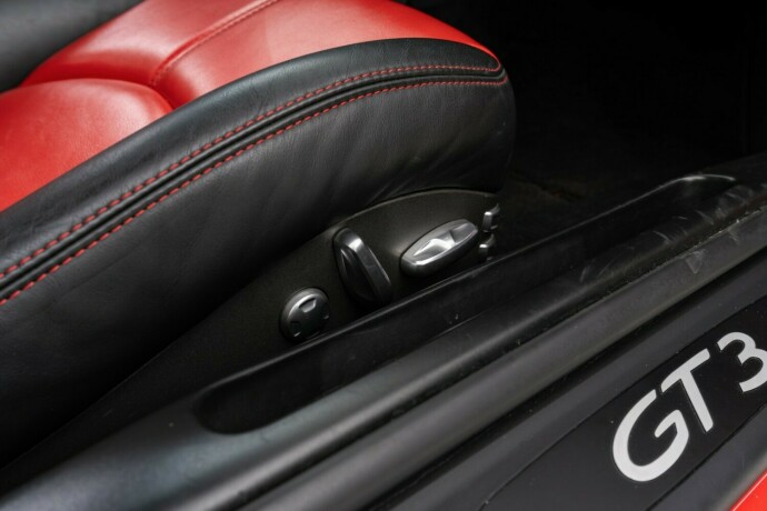 porsche-911-bensin-2007-big-62