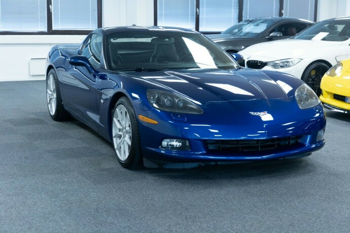 chevrolet-corvette-bensin-2005-big-3