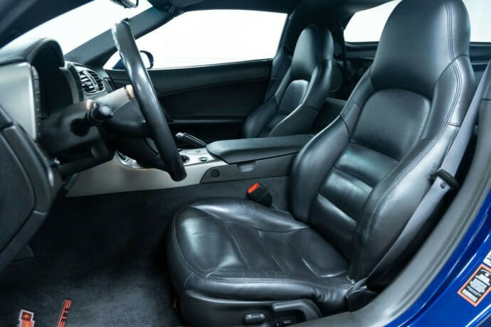 chevrolet-corvette-bensin-2005-big-4