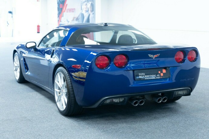chevrolet-corvette-bensin-2005-big-1