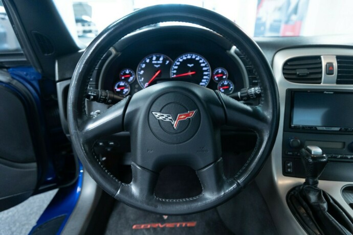chevrolet-corvette-bensin-2005-big-10