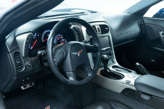 chevrolet-corvette-bensin-2005-big-5