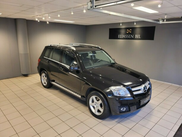 mercedes-benz-glk220-diesel-2011-big-1