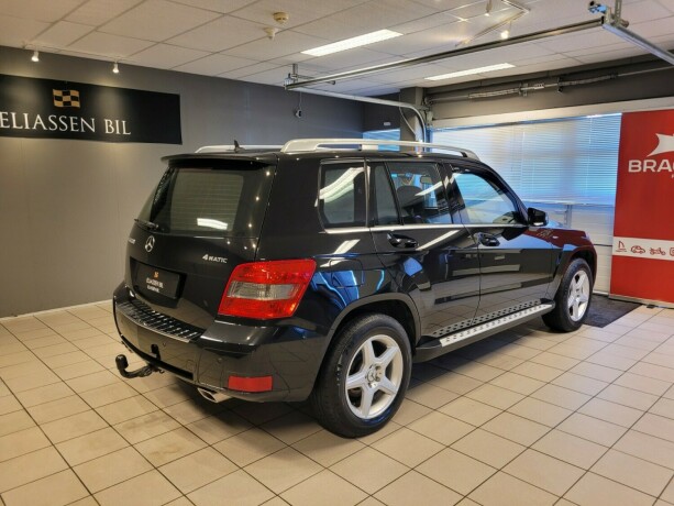 mercedes-benz-glk220-diesel-2011-big-4
