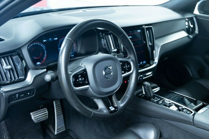 volvo-v60-elektrisitetbensin-2020-big-5