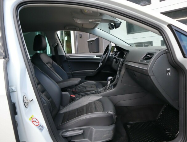 volkswagen-golf-elektrisitet-2019-big-9