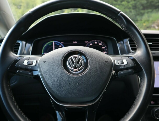 volkswagen-golf-elektrisitet-2019-big-14