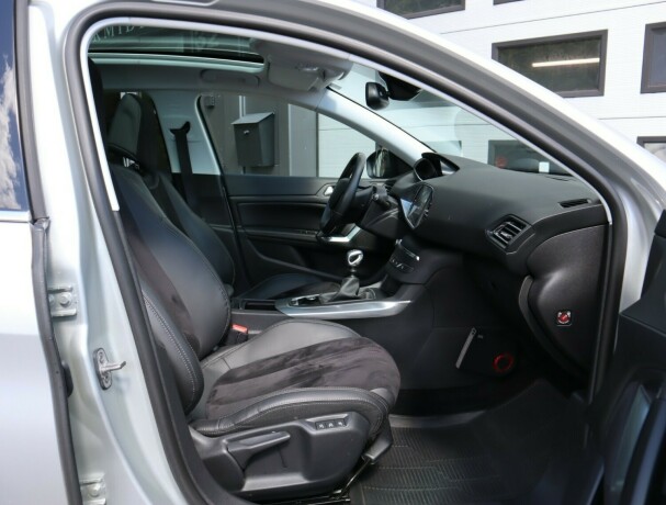 peugeot-308-diesel-2014-big-9
