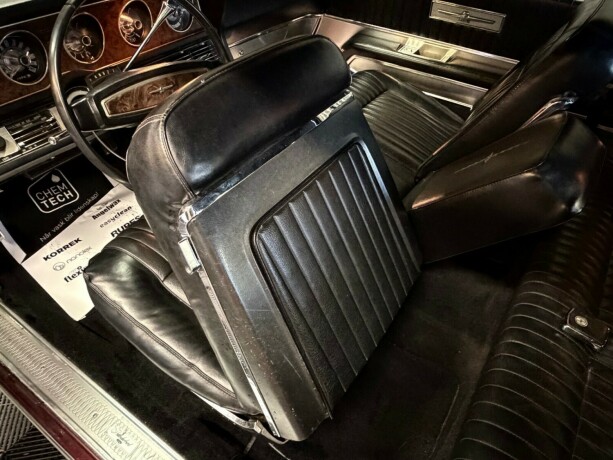 ford-thunderbird-1968-big-33