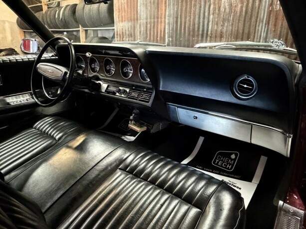 ford-thunderbird-1968-big-29