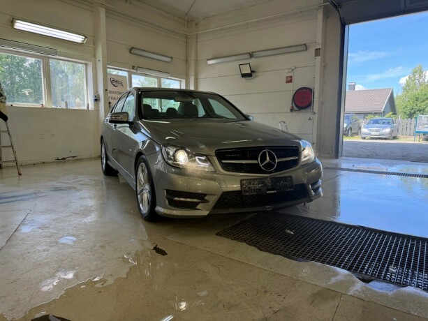 mercedes-benz-c-klasse-diesel-2012-big-7