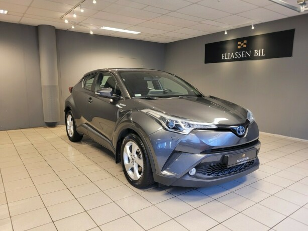 toyota-c-hr-elektrisitetbensin-2018-big-10