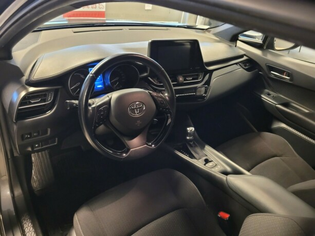 toyota-c-hr-elektrisitetbensin-2018-big-19