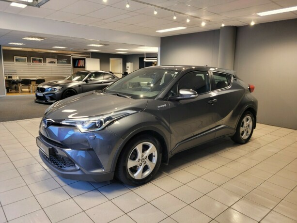 toyota-c-hr-elektrisitetbensin-2018-big-7