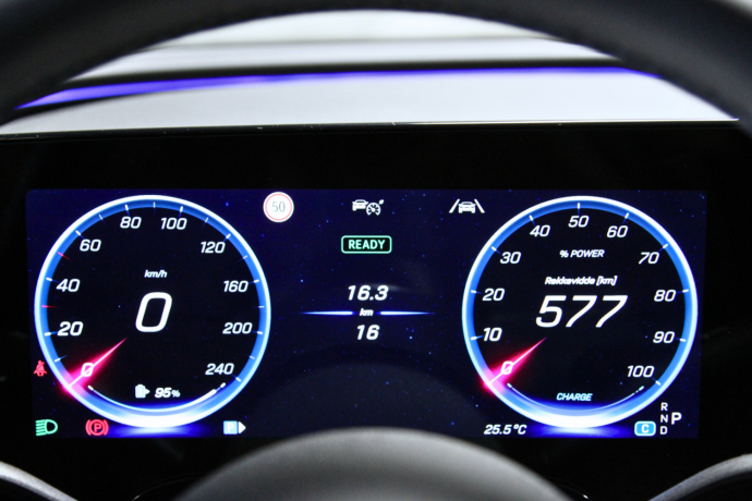 mercedes-benz-glc400-elektrisitet-2027-big-22