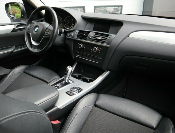 bmw-x3-diesel-2010-big-10