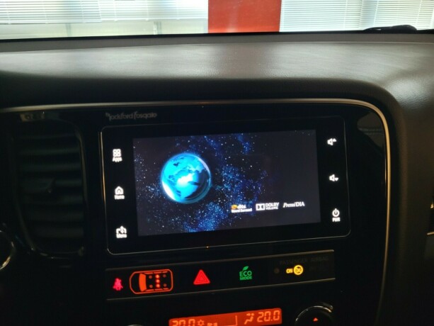mitsubishi-outlander-plug-in-petrol-2019-big-22