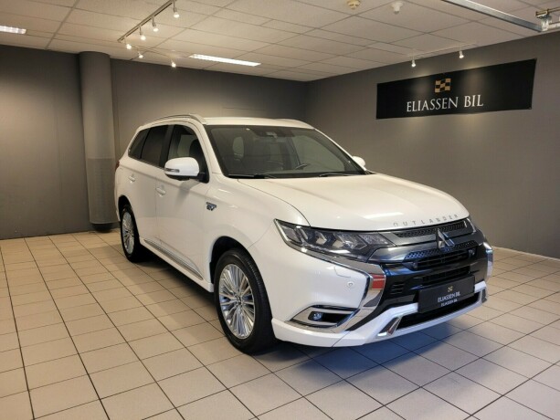 mitsubishi-outlander-plug-in-petrol-2019-big-9