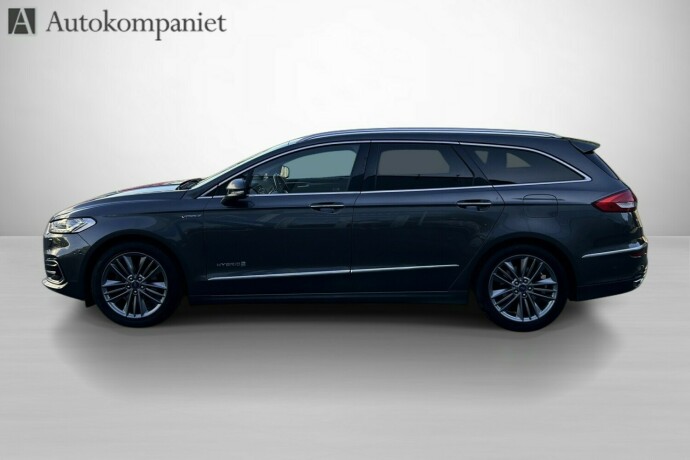 ford-mondeo-elektrisitetbensin-2019-big-3