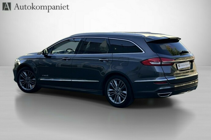 ford-mondeo-elektrisitetbensin-2019-big-2