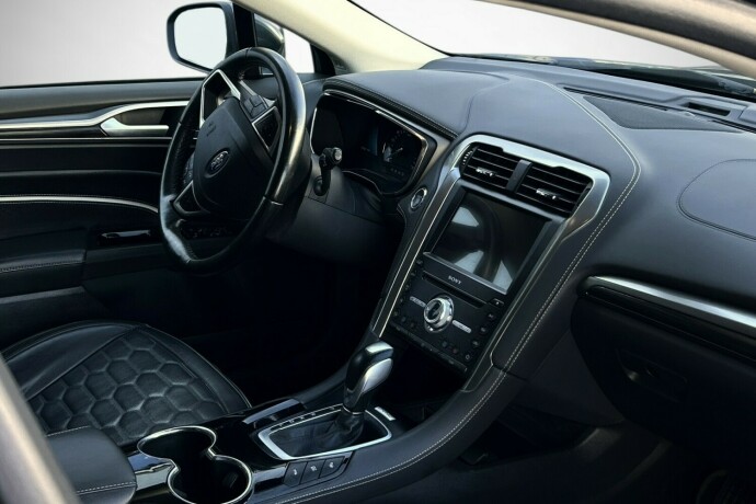 ford-mondeo-elektrisitetbensin-2019-big-11