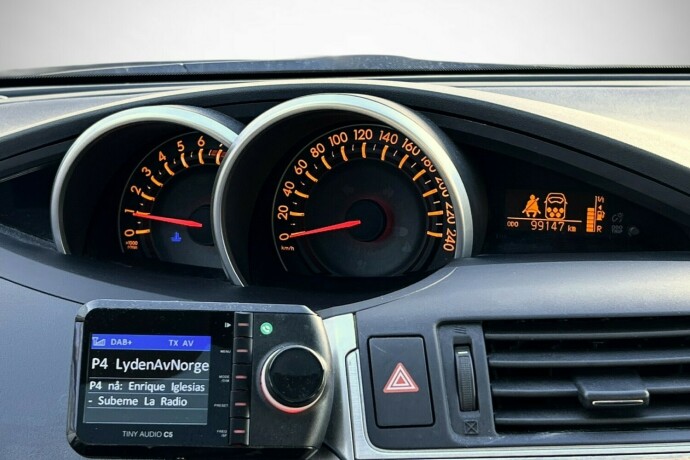 toyota-verso-bensin-2011-big-10