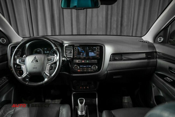 mitsubishi-outlander-elektrisitetbensin-2017-big-25